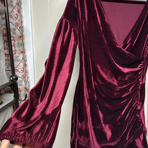 Elainone Off Shoulder Wrap V Neck Velvet Bodycon Dress Ruched Long Puff Sleeve - Picture 2 of 11